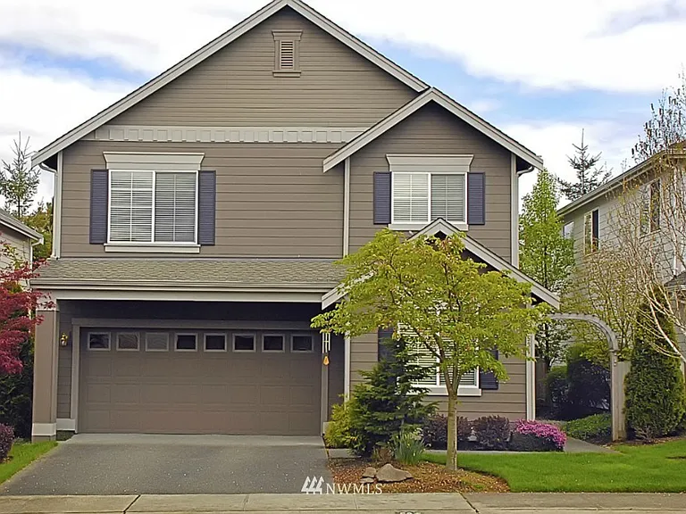 534 240th Ave SE — Photo 1