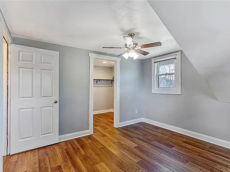 203 Maple St #ST1 — Photo 30