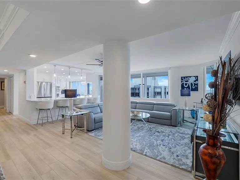4041 Gulf Shore Blvd N #1705 — Photo 5