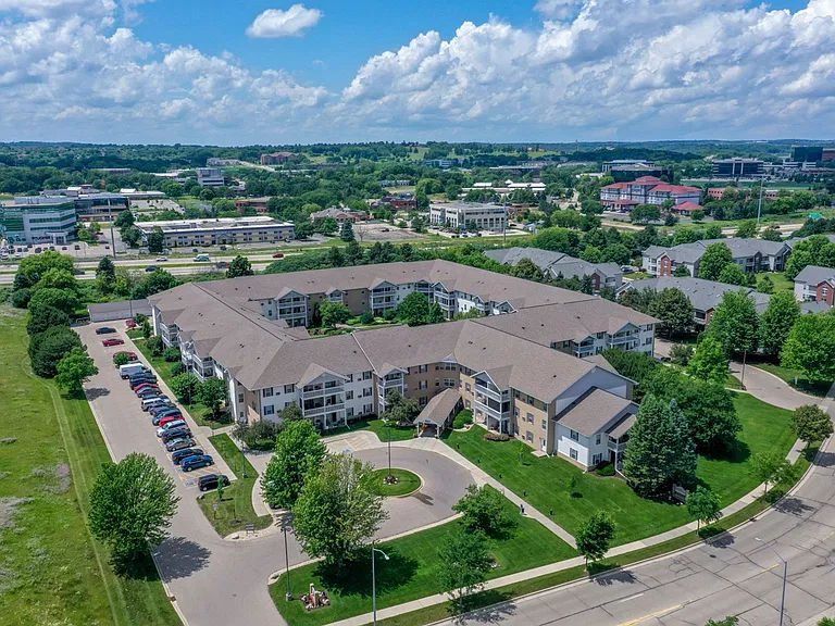 Rosewood Villas - Senior — Photo 26