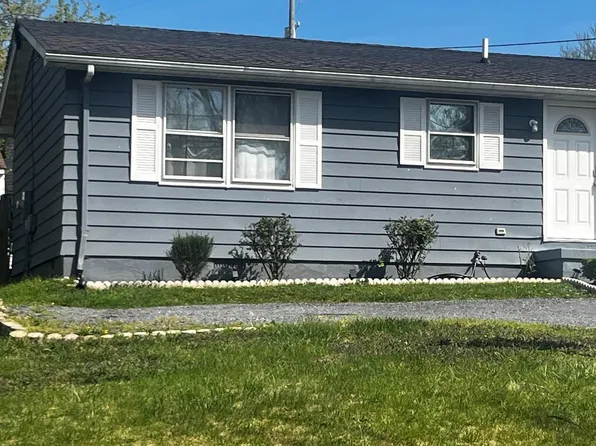 803 Minna Ave, Capitol Heights, MD 20743