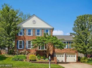 109 Country Rd, Sterling, VA 20165