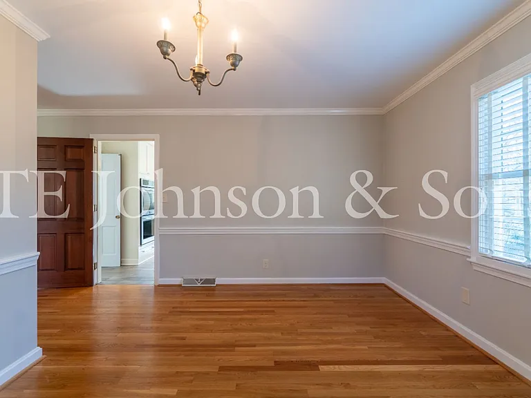 3520 Kirklees Rd — Photo 8