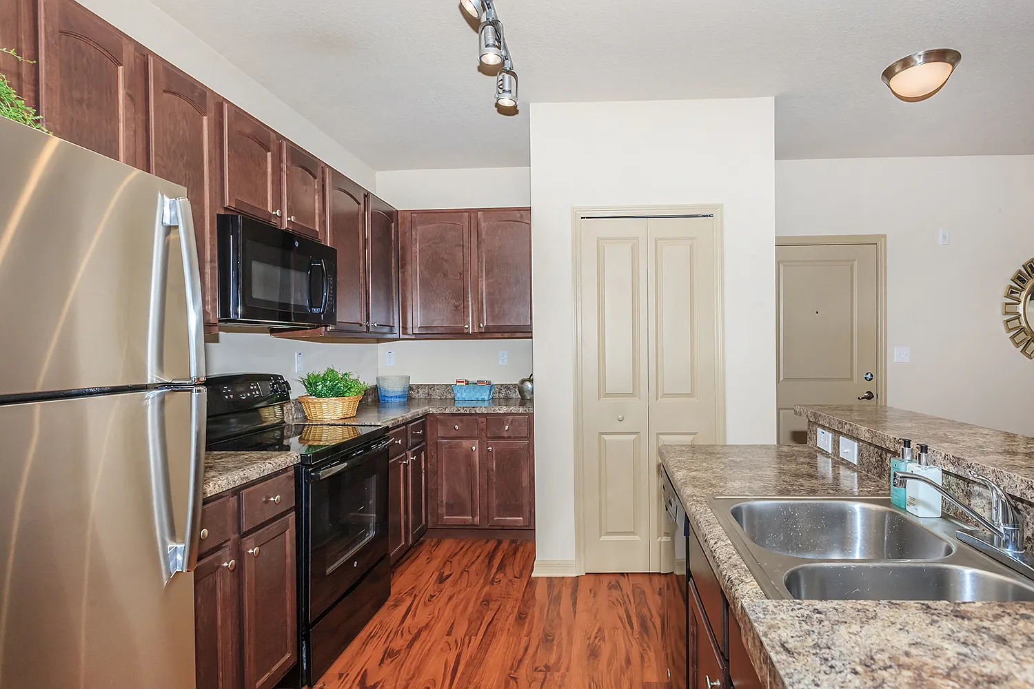 Riversong Apartment Homes — Photo 4
