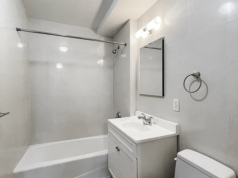 1405 5th Ave #7B — Photo 9
