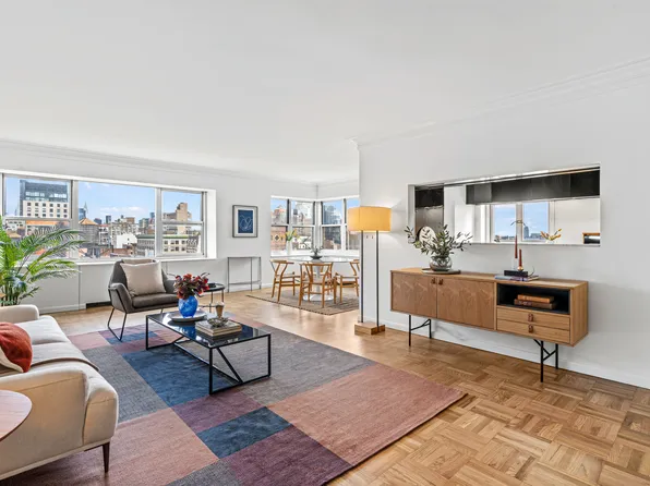 20 East 9th Street image 1 of 28