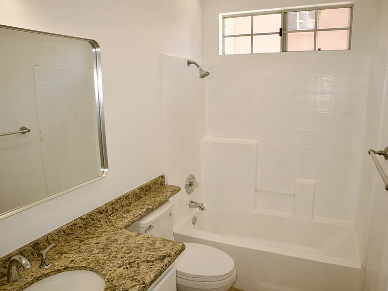 21834 S Vermont Ave #1 — Photo 7