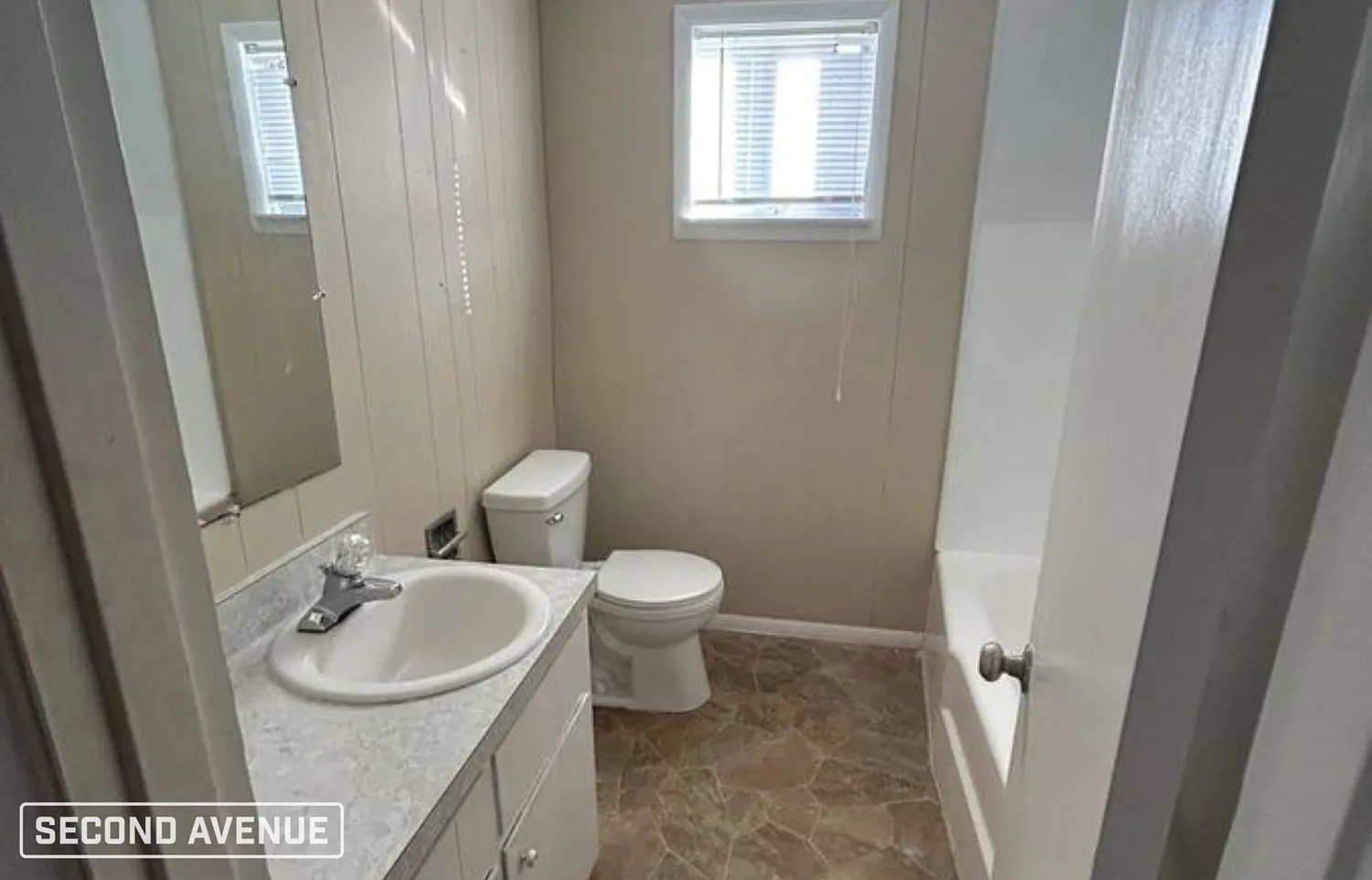 3 bed, 2.5 bath, 2238 sqft, $1,375 — Photo 4