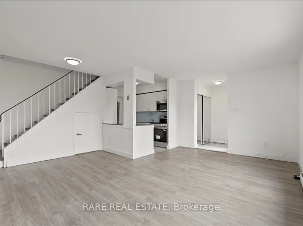 7555 Goreway Dr #157, Mississauga, ON L4T 3M9