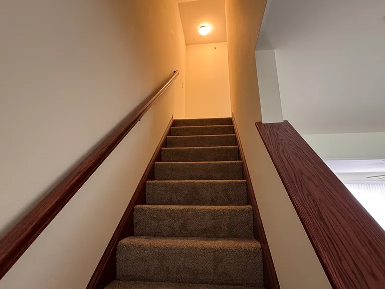 250 Limestone Dr — Photo 15
