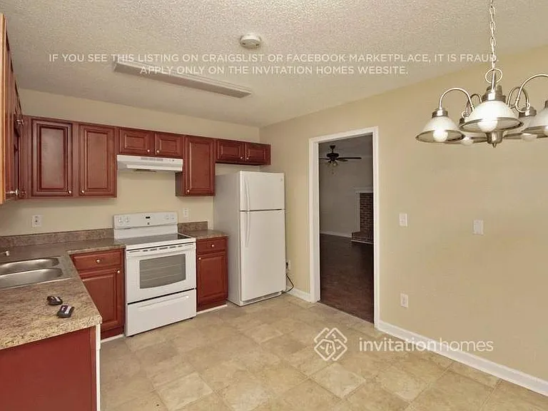 5261 Springtide Ln — Photo 7