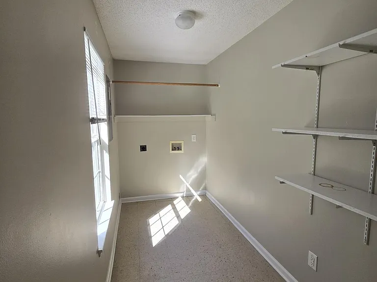 1300 Hammock Ln #1 — Photo 13