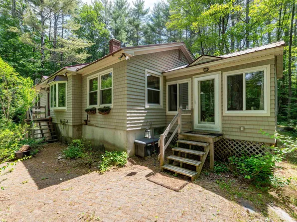 70 Tabor Circle, Albany, NH 03818