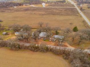 21038 Merle Wolfe Rd, Thackerville, OK 73459