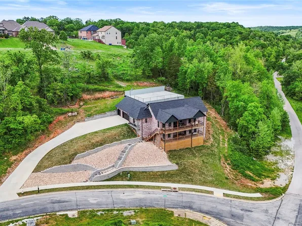 2103 NE Chaucer St, Bentonville, AR 72712