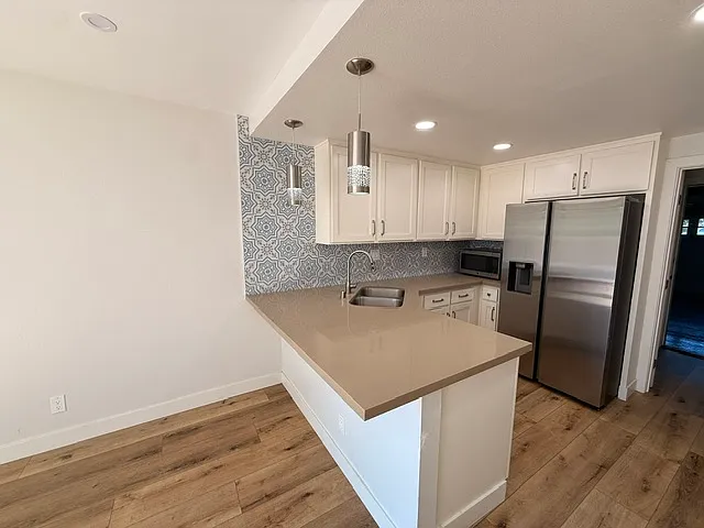 107 Stanford Ct #107 — Photo 22