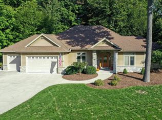 932 Wood Ct, Sheboygan, WI 53081