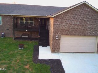 1807 Calderwood Hwy, Maryville, TN 37801