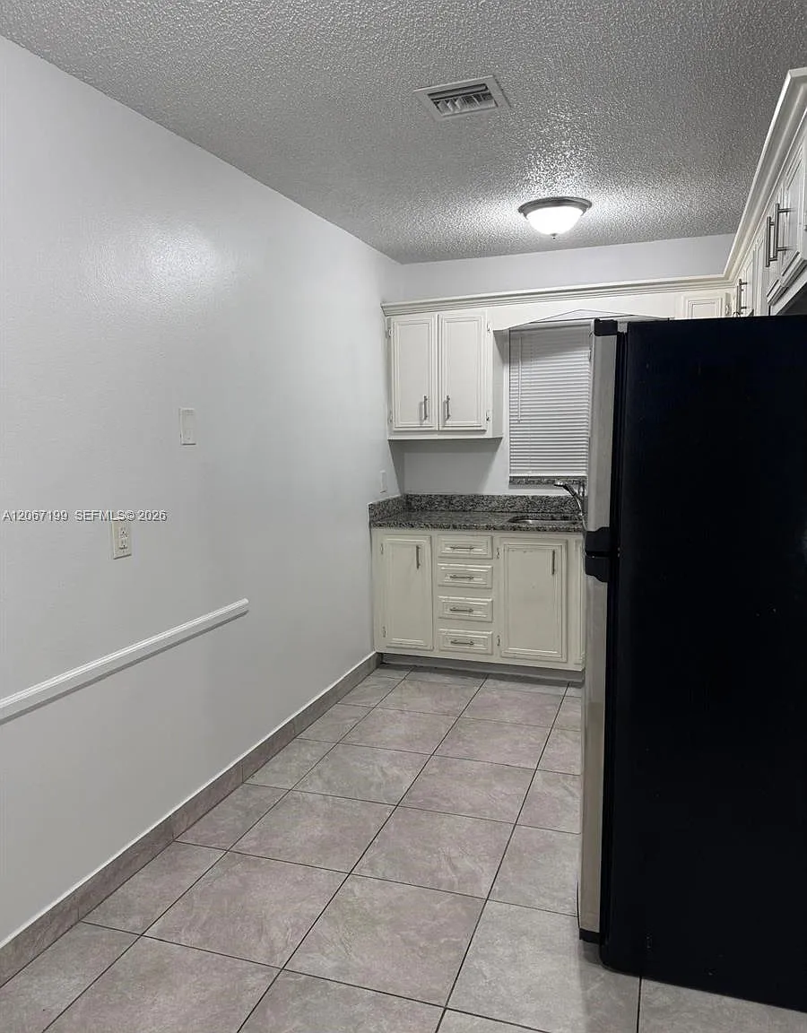 Hovianna Viii Condo — Photo 2