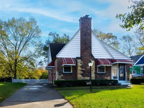 1454 Ruskin Rd, Dayton, OH 45406