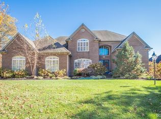 6422 S Pebble Pointe Ct, Newburgh, IN 47630