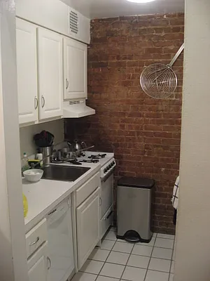 Rented by CNYC Apartments | media 12