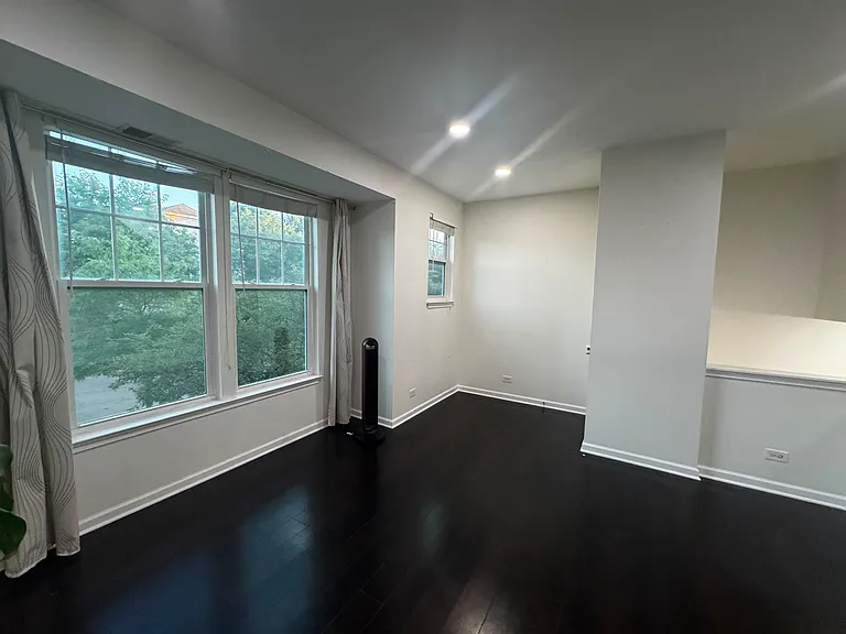 3335 Kentshire Cir — Photo 26