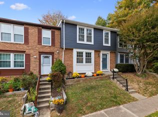 7402 Golden Horseshoe Ct, Springfield, VA 22153