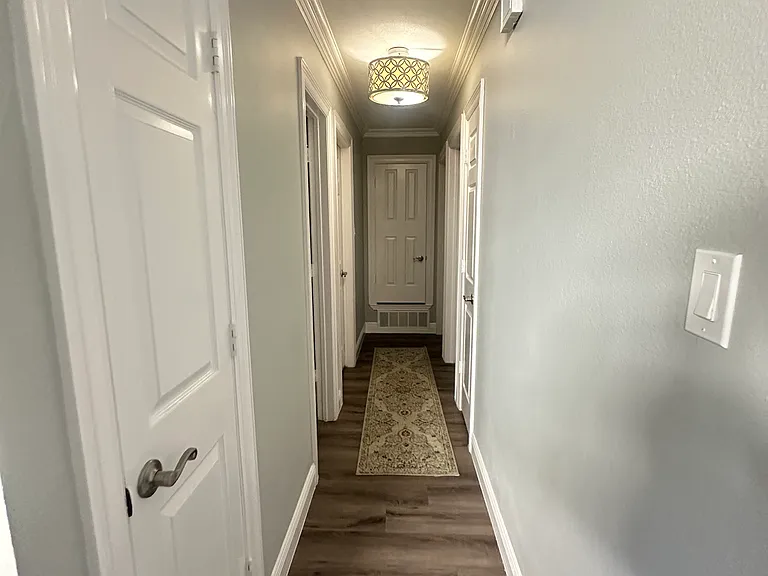 1752 Crescent Creek Ln — Photo 6