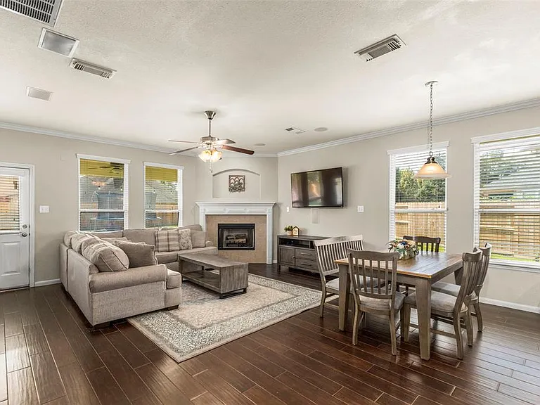 5902 Preserve Ln — Photo 8