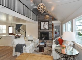 126 Linwood Ave, Excelsior, MN 55331