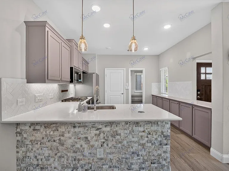 159 Bryant Ln — Photo 6
