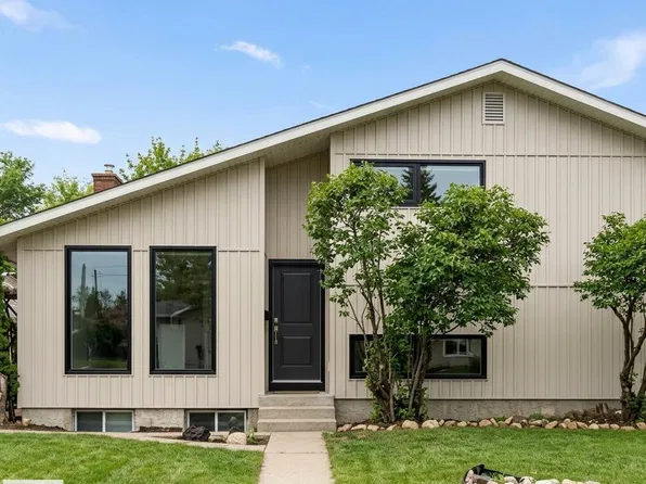 16321 109a Ave NW, Edmonton, AB T5P 1C5
