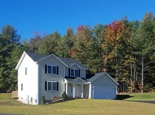 5 Petersham Rd, Phillipston, MA 01331