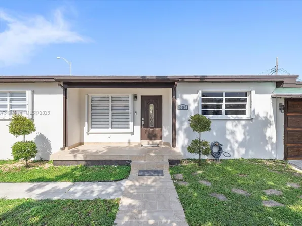 954 SE 1st St, Hialeah, FL 33010