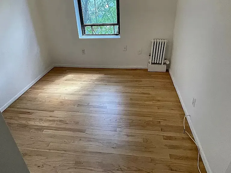 262 W 24th St #4C — Photo 7