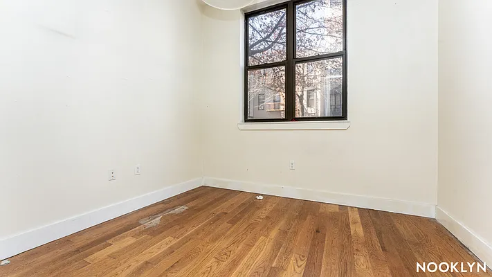 Rented by Nooklyn NYC LLC | media 25