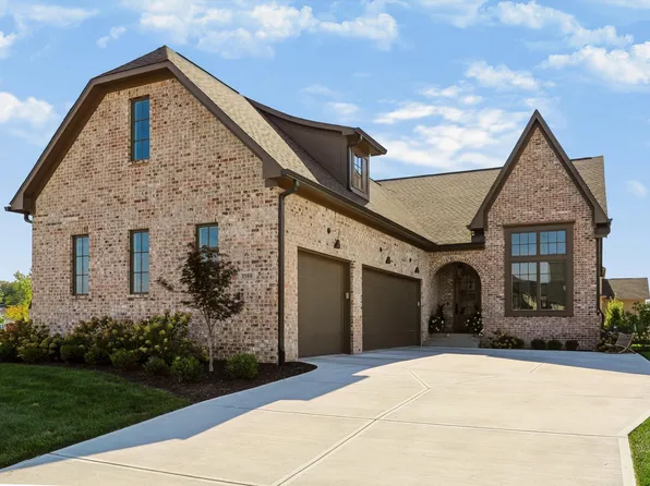 3588 Marketplace Ct, Zionsville, IN 46077