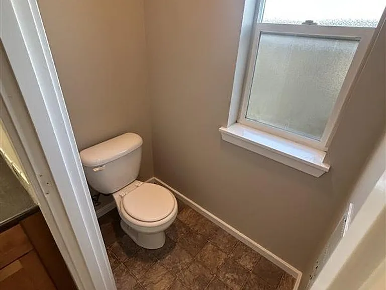 206 Walnut Grove Ct — Photo 9