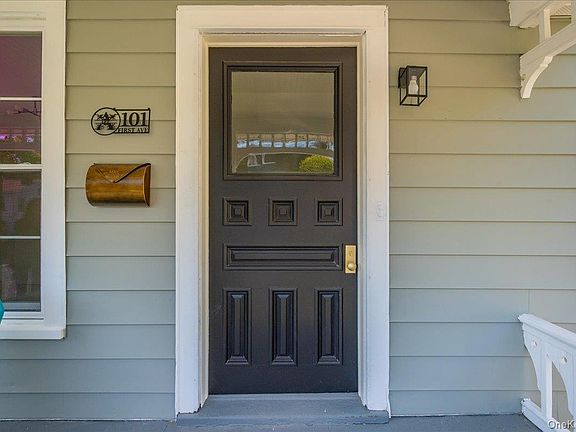 3rd image of 101 1st Ave #B