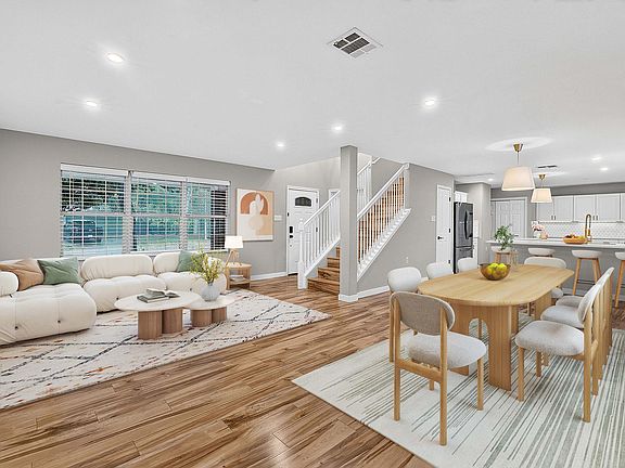 2nd image of 1703 Mimosa Ln