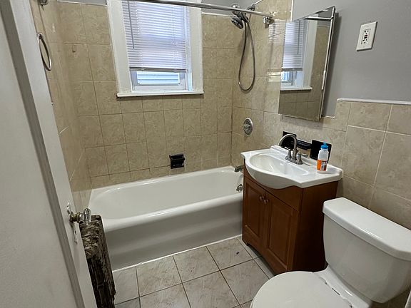5th image of 328 N 12th St #1A