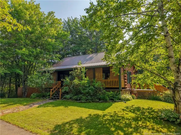 2112 Hanwell Rd, Hanwell, NB E3C 2B2