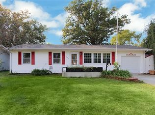 809 S 23rd St, Mattoon, IL 61938