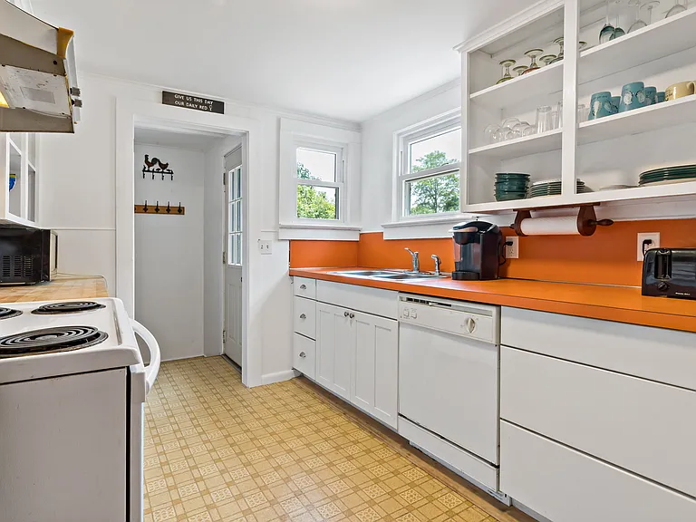 39 Salt Pond Way — Photo 17