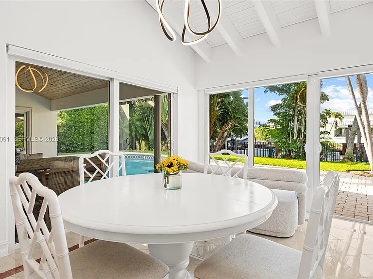 18 Eleuthera Dr — Photo 33