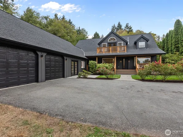 10454 Arrow Point Drive NE, Bainbridge Island, WA 98110
