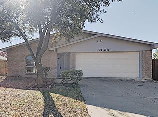2008 Victoria Rd, Carrollton, TX 75007
