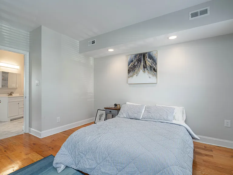 311-13 N Front St #1 — Photo 16
