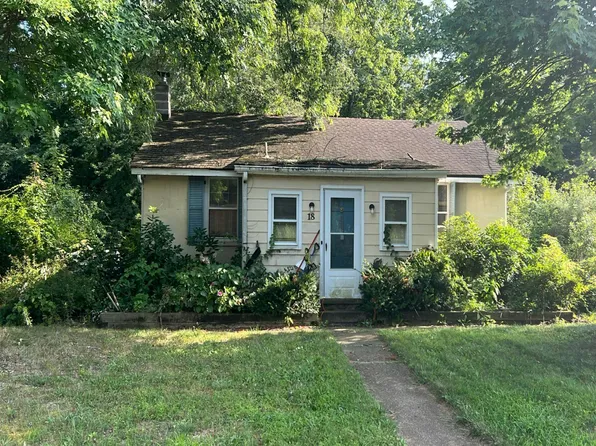 18 Greenhut Ave, Randolph, NJ 07869